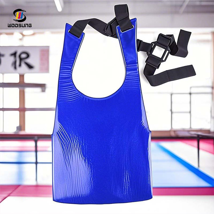 Ponořený chránič hrudníku Taekwondo